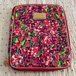 Lilly Pulitzer iPad carrying case with many pockets. Brand new